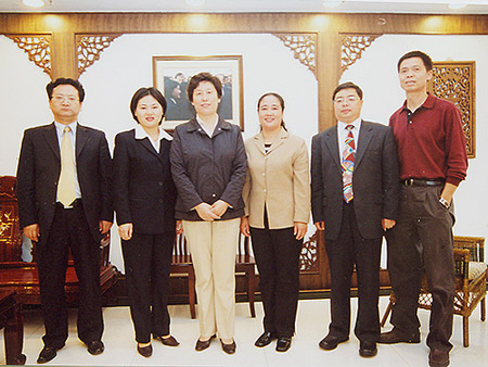 �����и�������ί�����ξ��������쵼�Ӳ췻����